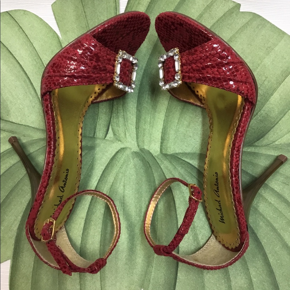 Striking Red Michael Antonio Heels - Picture 5 of 8